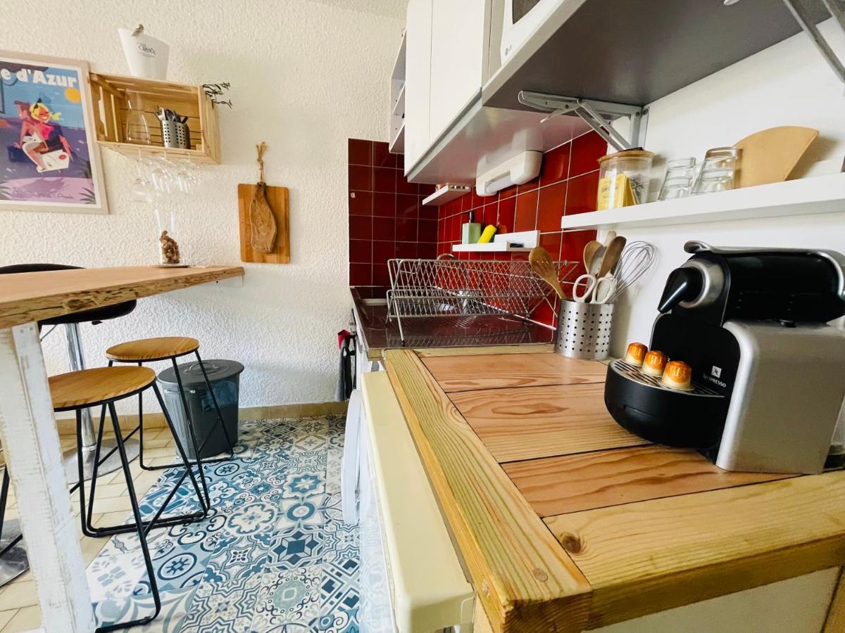 Cosy Deux Pieces Pour 4 Personnes En Centre Ville Classe Cavalaire-sur-Mer Exterior foto