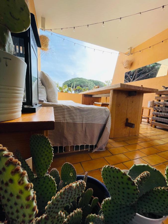 Cosy Deux Pieces Pour 4 Personnes En Centre Ville Classe Cavalaire-sur-Mer Exterior foto